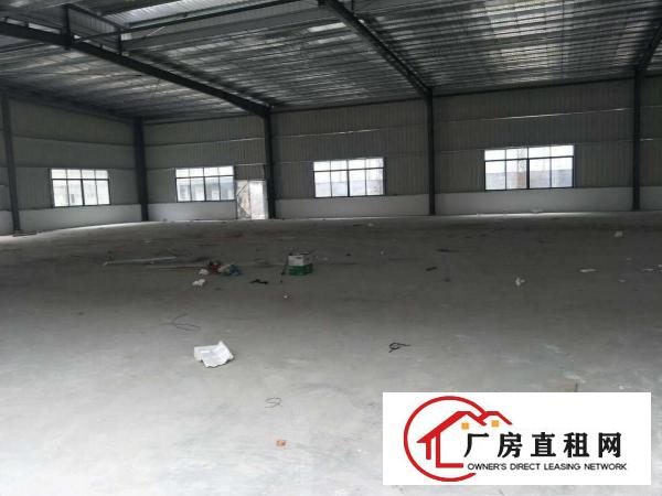
		独院厂房1600空地2000可以进大车消防水电齐全
	
