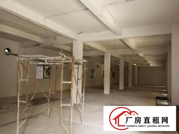 
		中堂便宜独门独院楼房2000方，8块钱。
	
