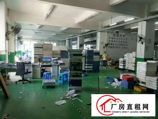 
		中堂工业区新出楼上2600平带装修厂房
	
