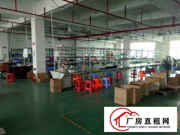 
		中堂新出楼上原房东精装修厂房1200平米
	