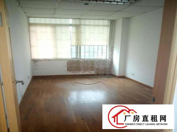 
		福田华强北桑达工业区150平，仅租10500/月，可办公放货
	