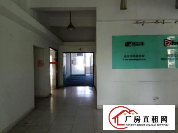 
		房东出租非包租客价格便宜可包租中介勿扰
	