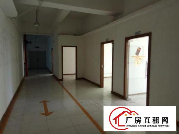 
		房东出租非包租客价格便宜可包租中介勿扰
	