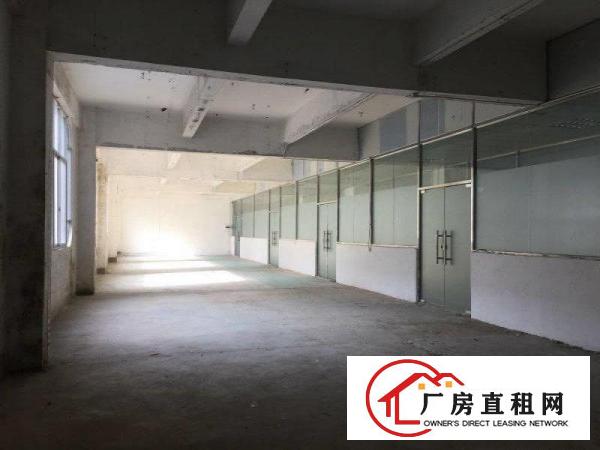 
		价钱低兴东地铁站附近71区留仙路厂房招租！！
	