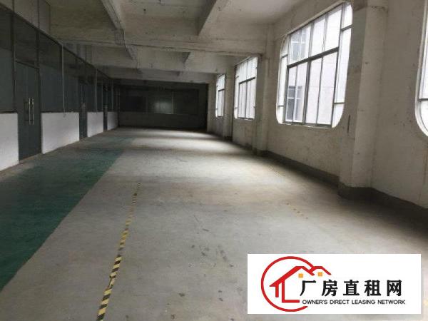 
		价钱低兴东地铁站附近71区留仙路厂房招租！！
	