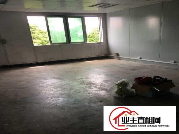 
		出租宝安新安28区洪浪北地铁口附近厂房
	