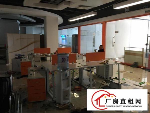 
		豪华装修厂房出租整层3210平方米（可分租）
	