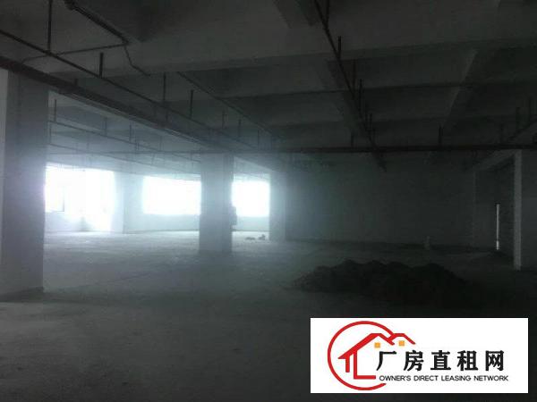 
		福永4楼2750平，层高4M，大车进出方便，带货梯
	