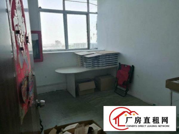 
		福永9楼723平，停车位充足，有产证，大车进出方便
	