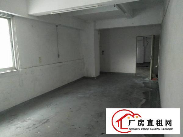 
		M福永和平2楼600平有装修
	
