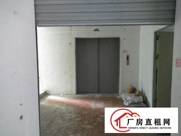 
		M福永和平2楼600平有装修
	