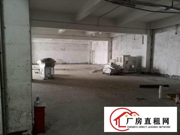 
		福永4楼580平厂房热租，交通便利，产证齐全
	