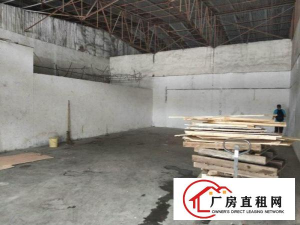 
		福永1楼120平，层高5M,公摊小租限久，交通方便
	