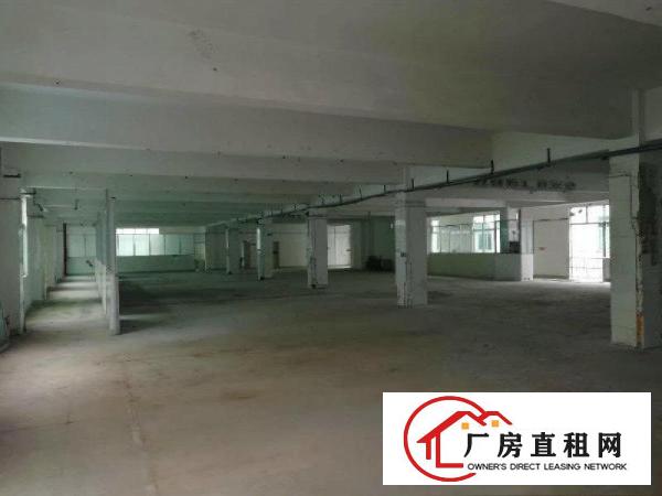 
		福永独院独栋1700平，带装修办公区，大车进出方便
	