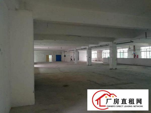 
		福永独院独栋1700平，带装修办公区，大车进出方便
	