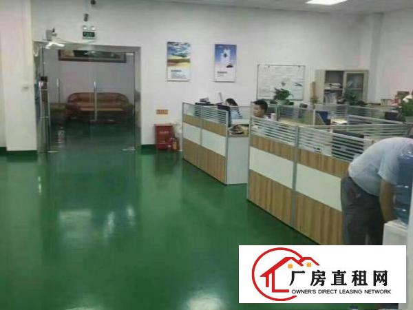 
		福永地地铁口精装修厂房2500平米适合办公电子
	