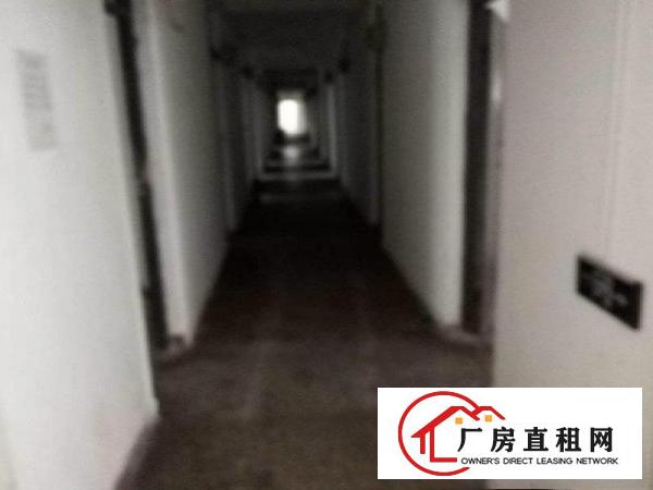 
		沙井六楼500平带装修，有2吨货梯，可环评
	