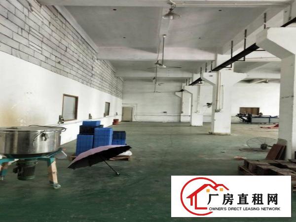 
		沙井新桥高速出口标准厂房1楼6米带牛角500平招租
	