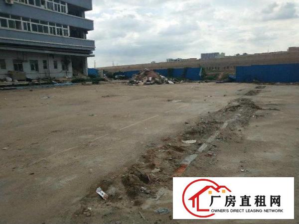 
		沙井驾校空地2000平产证齐全大车可漂移
	