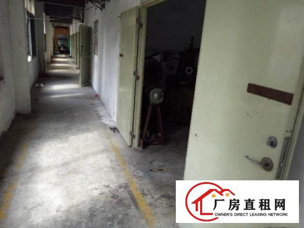 
		沙井三楼300平带2吨货梯，产证齐全，可环评
	