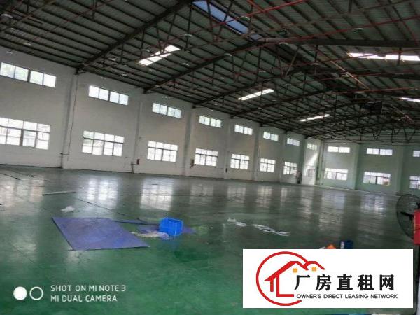 
		松岗燕川100平厂房出租，独门独院，有空地，实图
	