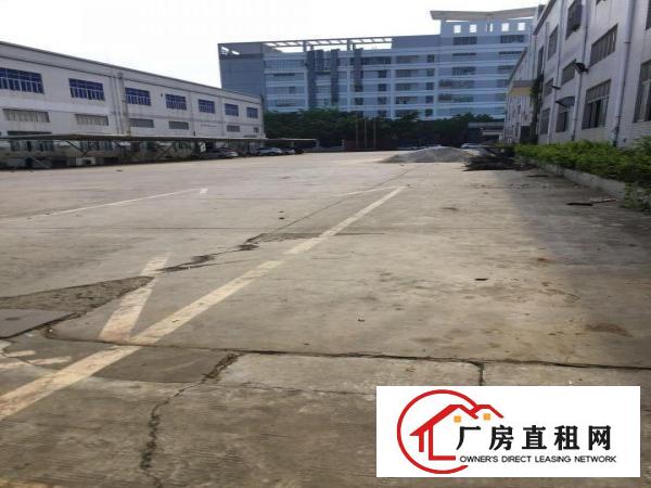 
		松岗塘下涌新出一楼3000平米精装厂房出租大小可分
	