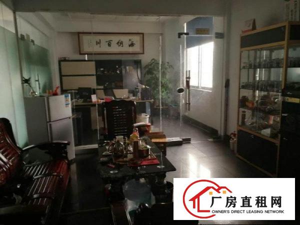 
		松岗红星380平标准厂房出租，产证齐全，便利，实图
	
