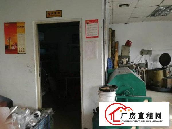 
		松岗红星380平标准厂房出租，产证齐全，便利，实图
	