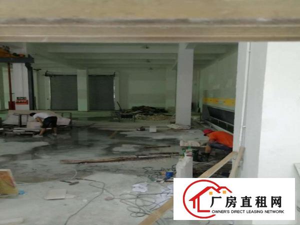 
		麻布新出一楼150平仓库出租，4500全包消防完善
	