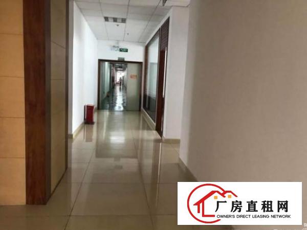 
		新出原房东《带精装修》楼上3200平米厂房出租
	