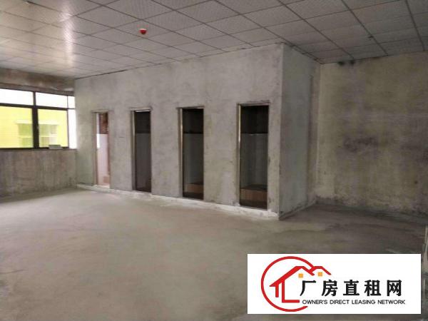 
		石岩汽车站新出1500平厂房出租有红本可分割！
	