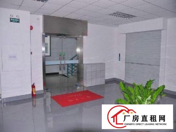 
		石岩装修小面积280，550，800..厂房出租
	
