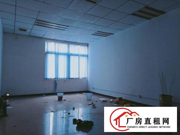
		龙华大浪商业中心附近新出楼上带装办公厂房1100平
	
