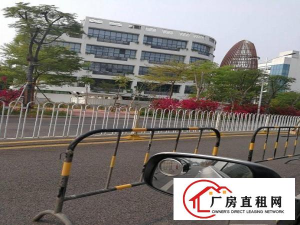 
		龙华新区民治独院28000平方厂房仓库招租
	