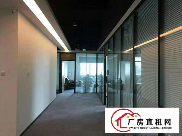 
		龙华清湖新出楼上800原房东无公摊
	