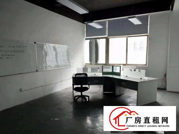 
		龙华民治地铁站附近新出593平厂房带精装修出租
	