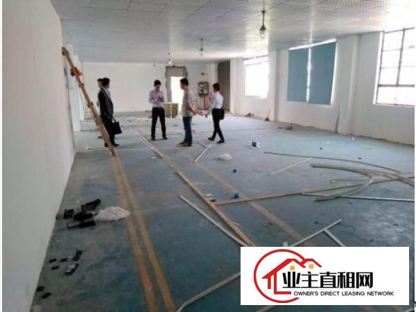 
		龙华上塘路口新出楼上600平带装修厂房火热招租！！
	