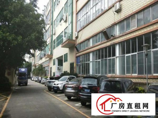 
		新出科技园厂房2楼1460平可申请高新补贴一手房东
	