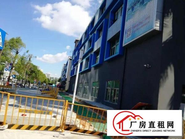 
		龙胜地铁站一楼700平厂房出租
	