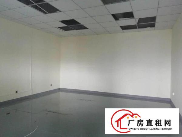 
		龙华鹊山路口新出三楼750平厂房带精装修出租
	