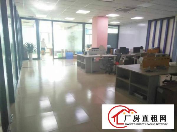 
		龙华清湖原房东2000平带装修厂房出租
	