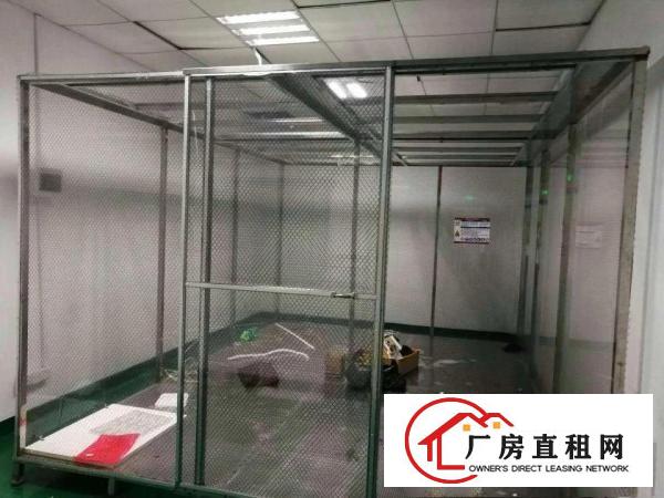
		龙华富士康南门附近950平精装修厂房出租
	