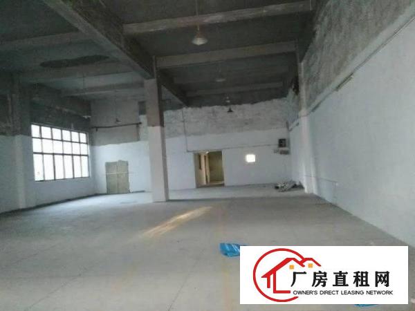 
		龙华民治万众城一楼560平米带装修
	