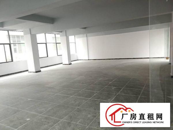 
		精装修145平，电商，仓库，办公，停车超大
	