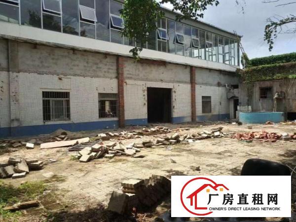 
		龙华小独院实用面积500平会所茶庄客家菜等等
	