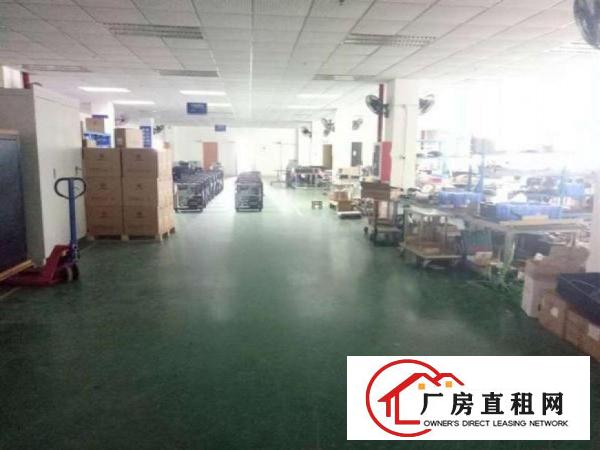 
		龙华华荣路旁新出楼上带装修厂房1860平方急租
	