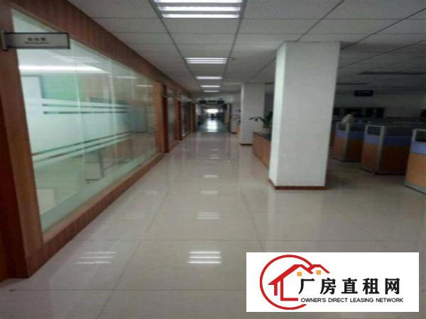 
		龙华华荣路旁新出楼上带装修厂房1860平方急租
	