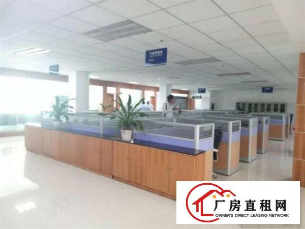
		龙华华荣路旁新出楼上带装修厂房1860平方急租
	