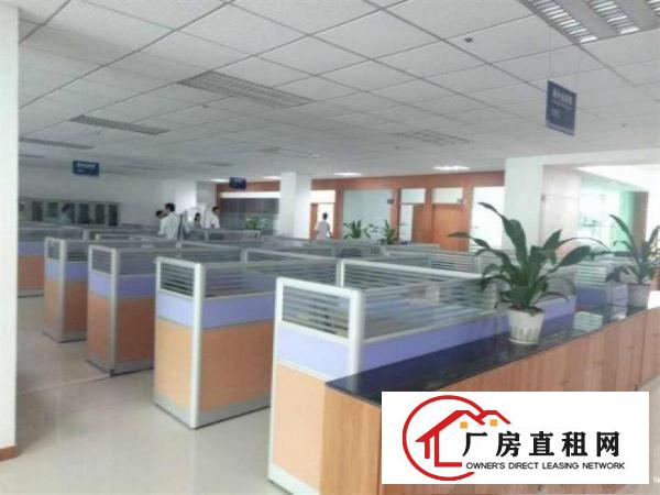 
		龙华华荣路旁新出楼上带装修厂房1860平方急租
	
