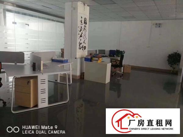 
		龙华大浪工业区带办公室装修独院厂房6600平方出租
	